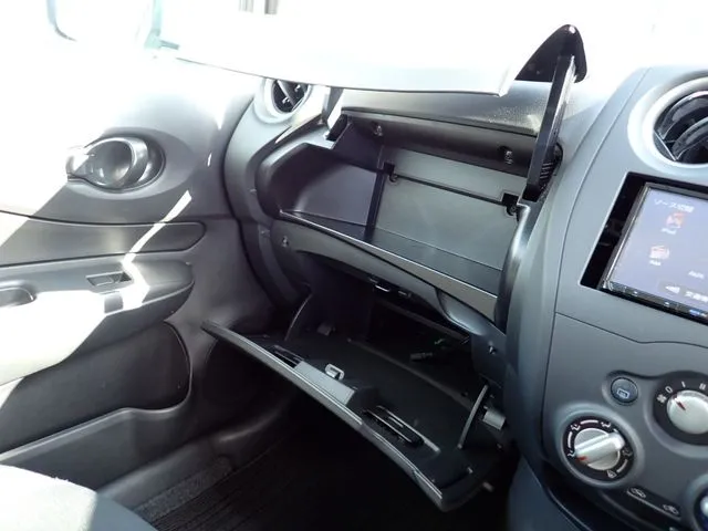 ノート(ニッサン)の車両写真