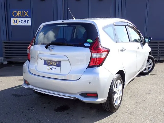 ノート(ニッサン)の車両写真