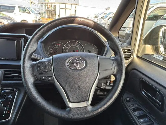 ノア（トヨタ）の車両写真