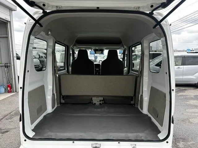 エブリイバン(スズキ)の車両写真