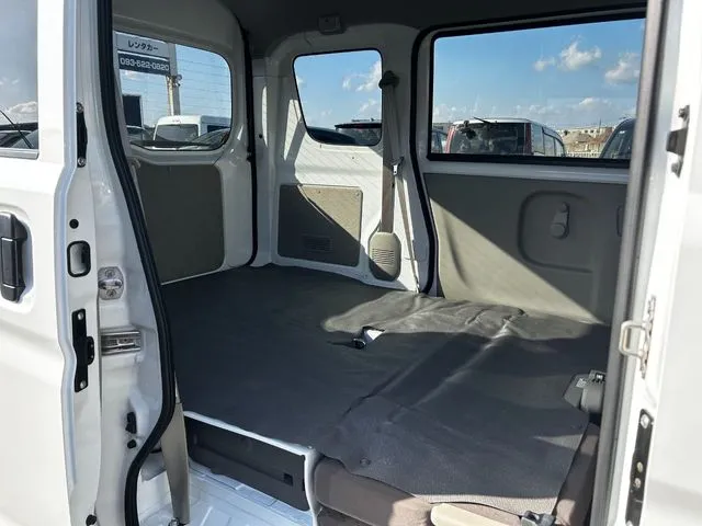 エブリイバン(スズキ)の車両写真