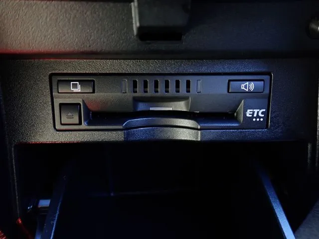 アルファード(トヨタ)の車両写真