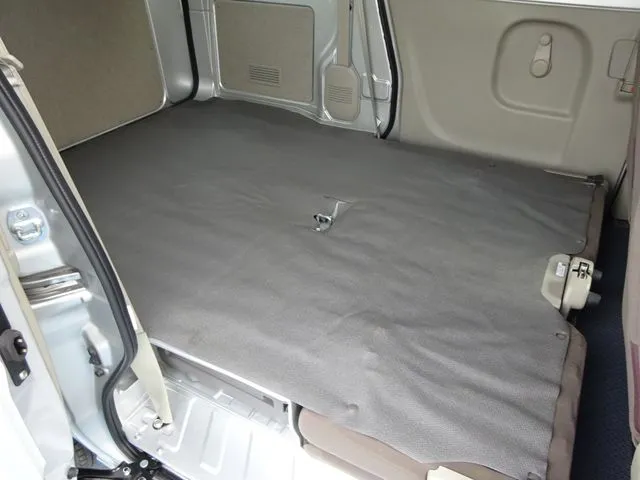 エブリイバン（スズキ）の車両写真