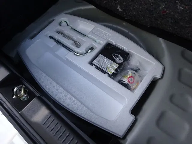 スズキ　スイフト