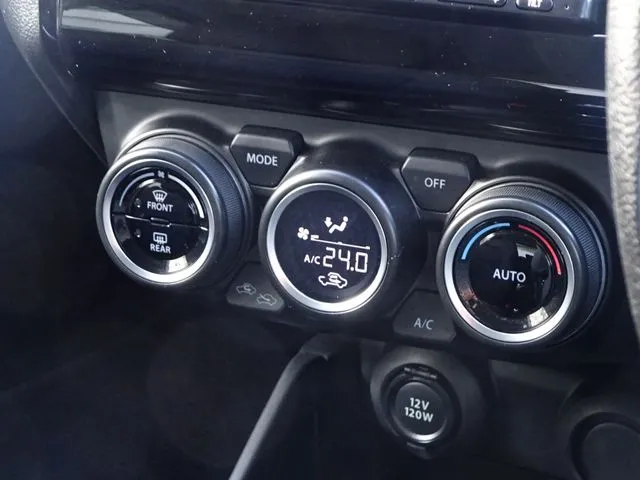 スズキ　スイフト