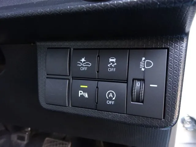 タント(ダイハツ)の車両写真