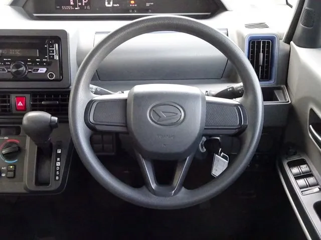 タント(ダイハツ)の車両写真