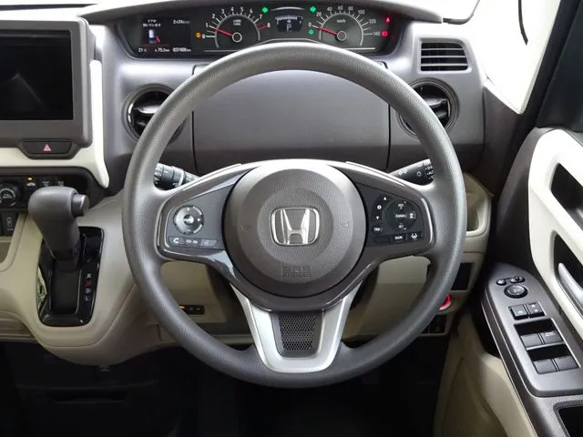 ホンダ　Ｎ　ＢＯＸ