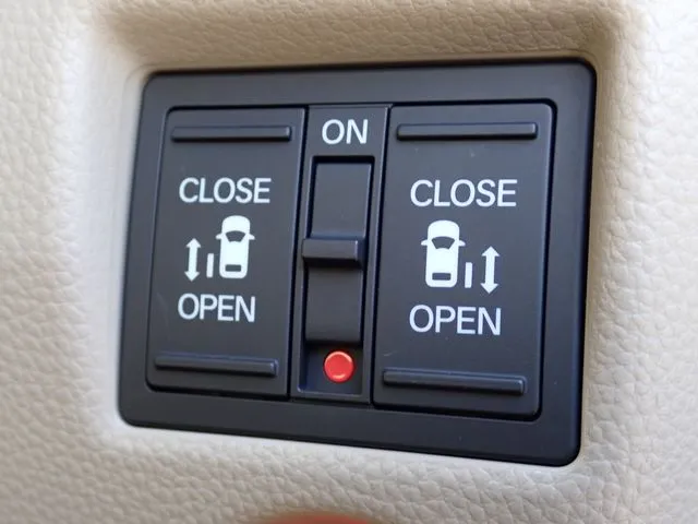 Ｎ　ＢＯＸ（ホンダ）の車両写真