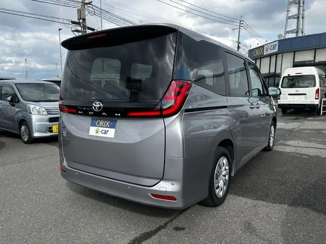 ノア（トヨタ）の車両写真