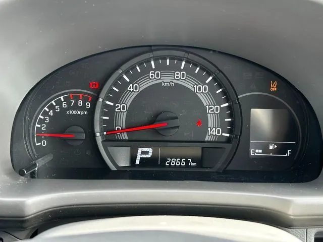 エブリイバン（スズキ）の車両写真