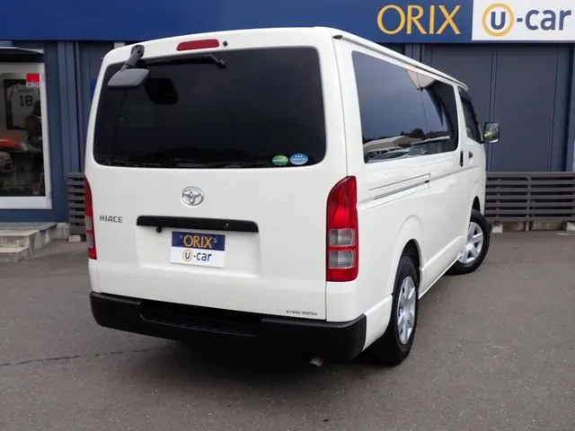 ハイエースバン　１．２５ｔ　２ＷＤ（トヨタ）の車両写真