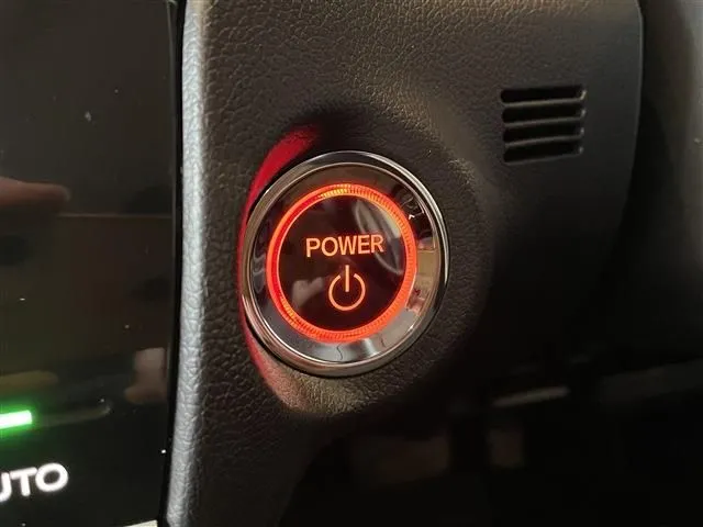 シャトル　ハイブリッド（ホンダ）の車両写真