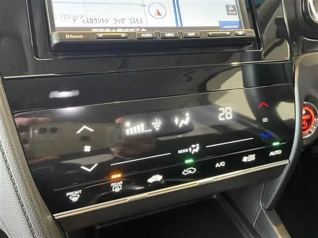 シャトル　ハイブリッド（ホンダ）の車両写真