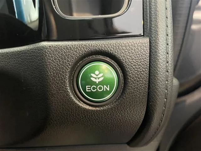 シャトル　ハイブリッド（ホンダ）の車両写真