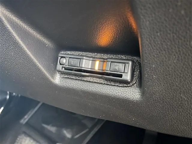 シャトル　ハイブリッド（ホンダ）の車両写真