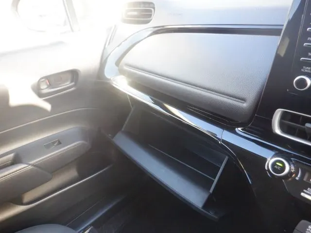 アクア（トヨタ）の車両写真