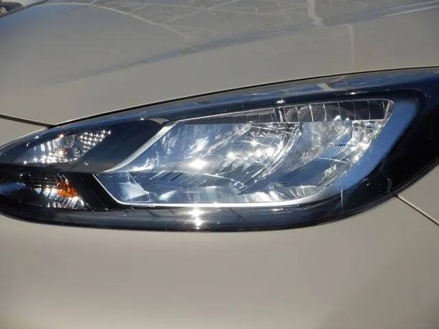 アクア（トヨタ）の車両写真