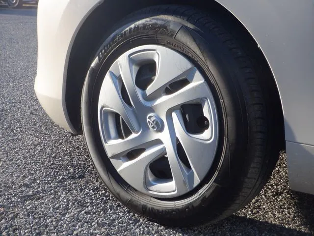 アクア（トヨタ）の車両写真