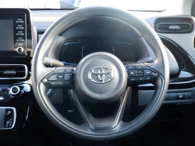 アクア（トヨタ）の車両写真