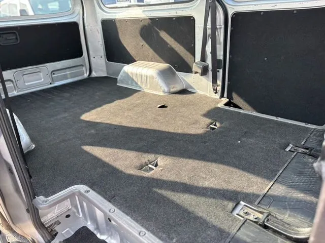 ＮＶ３５０キャラバン　１．２ｔ（ニッサン）の車両写真