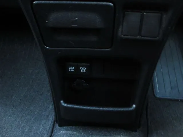 ヴォクシー(トヨタ)の車両写真