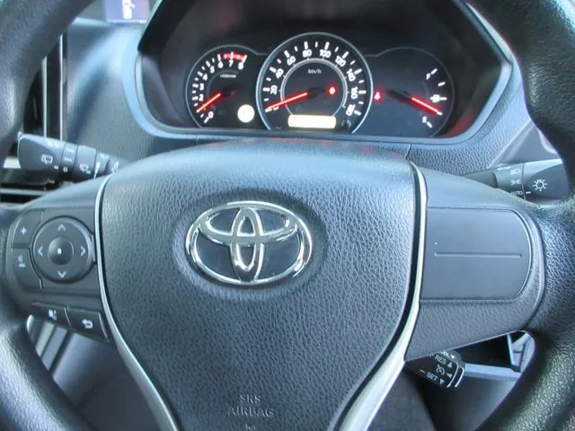 ヴォクシー(トヨタ)の車両写真