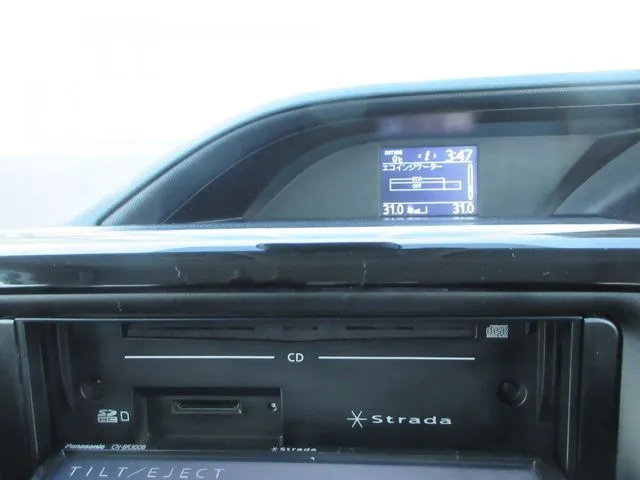 ヴォクシー(トヨタ)の車両写真