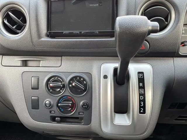 ＮＶ３５０キャラバン　１．２ｔ（ニッサン）の車両写真