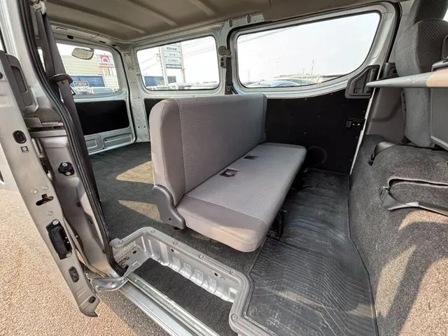 ＮＶ３５０キャラバン　１．２ｔ（ニッサン）の車両写真