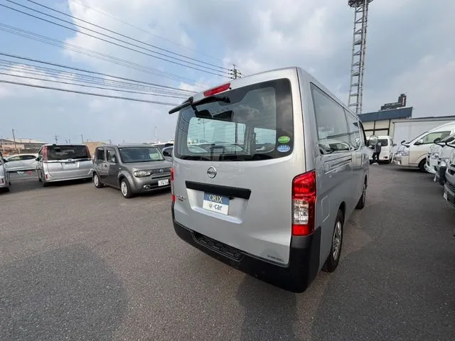 ＮＶ３５０キャラバン　１．２ｔ（ニッサン）の車両写真