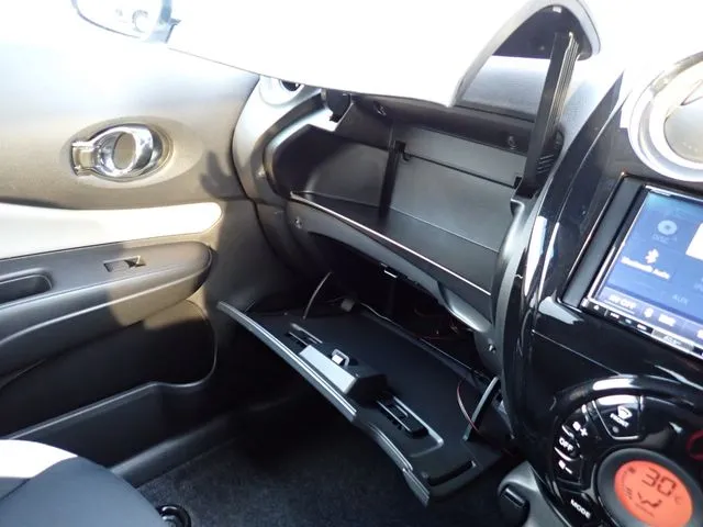 ノート（ニッサン）の車両写真