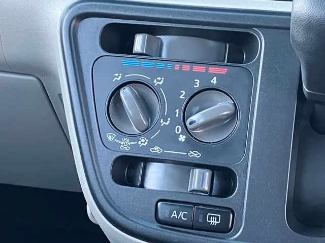 パッソ 4WD(トヨタ)の車両写真