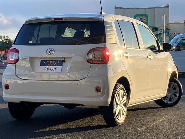 パッソ 4WD(トヨタ)の車両写真