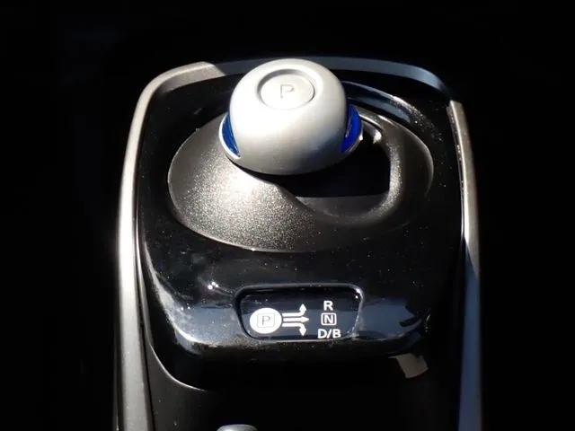 ノート（ニッサン）の車両写真