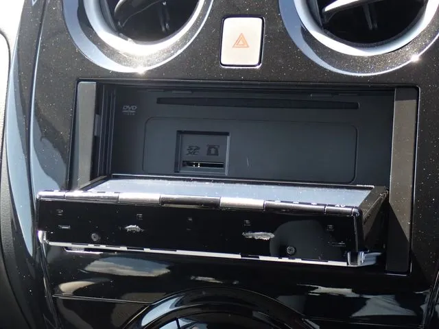 ノート（ニッサン）の車両写真