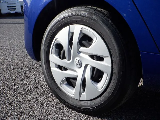 アクア（トヨタ）の車両写真