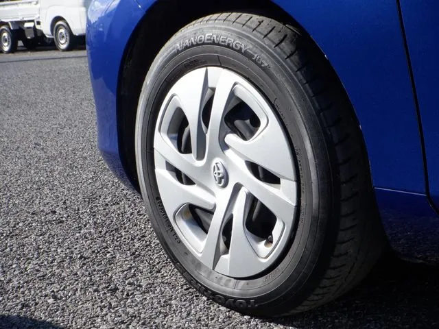 アクア（トヨタ）の車両写真