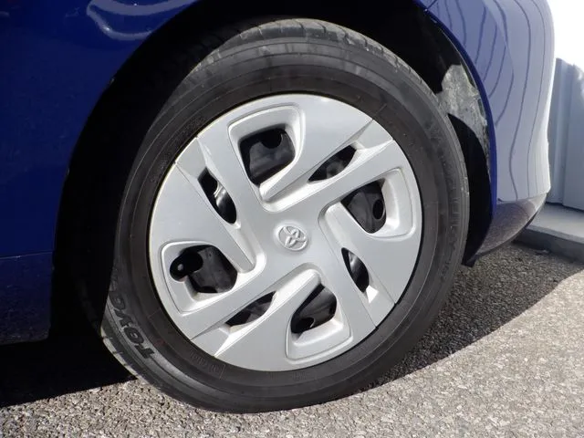 アクア（トヨタ）の車両写真