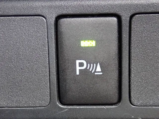 トール（ダイハツ）の車両写真