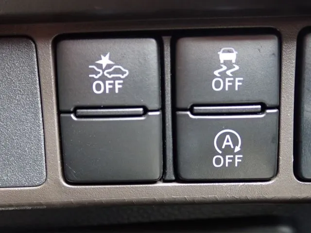 トール（ダイハツ）の車両写真