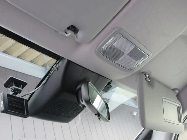 フィット e:HEV 4WD(ホンダ)の車両写真