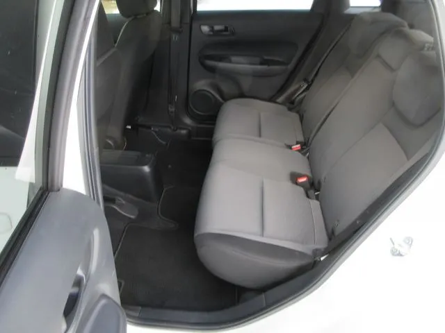 フィット e:HEV 4WD(ホンダ)の車両写真