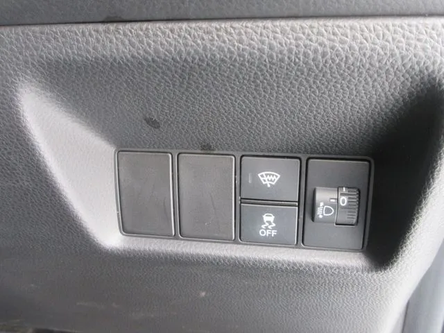 フィット e:HEV 4WD(ホンダ)の車両写真