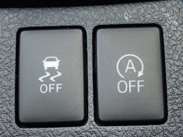 カローラアクシオ(トヨタ)の車両写真