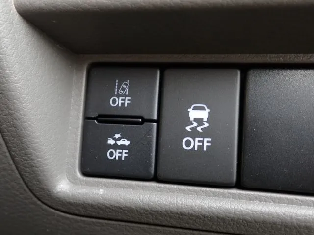 エブリイバン（スズキ）の車両写真