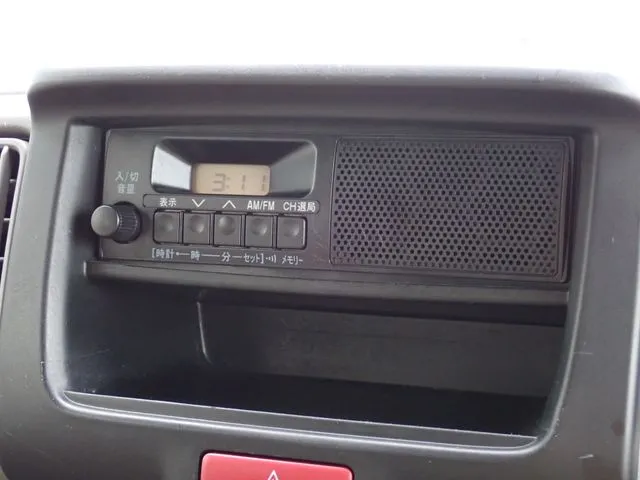 エブリイバン（スズキ）の車両写真