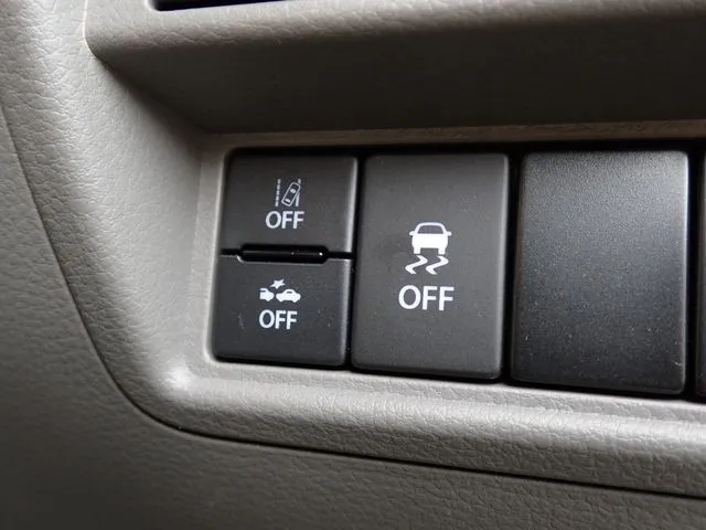 エブリイバン（スズキ）の車両写真