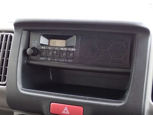 エブリイバン（スズキ）の車両写真