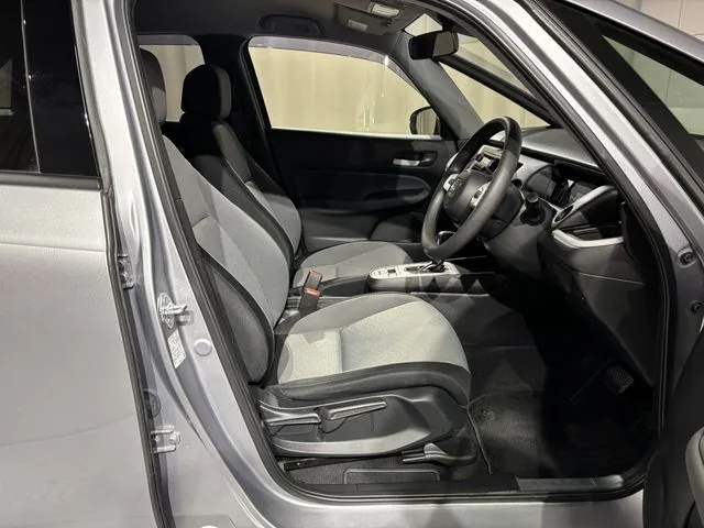 ホンダ　フィット　ｅ：ＨＥＶ